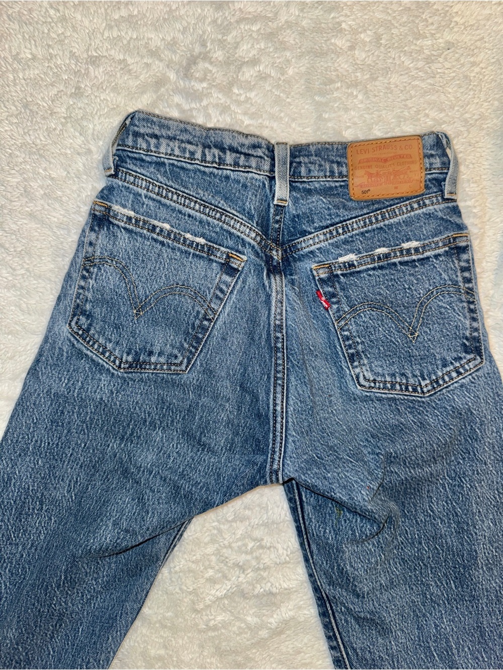 Worn Blue 501 Levi’s Size 23Wx28L - Picture 5 of 9